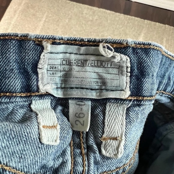 Current/Elliott The Fling Boyfriend Jeans Women's 26 Mid Rise Distressed Slouchy - Picture 6 of 8